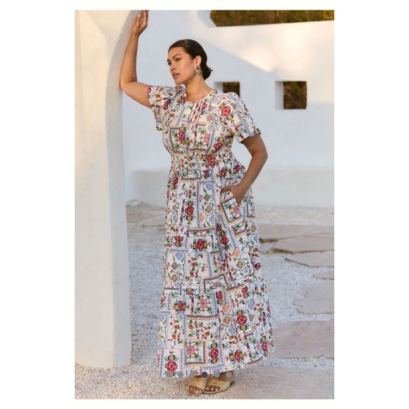 Anthropologie Dresses & Skirts - Anthropologie Somerset short sleeve Maxi dress